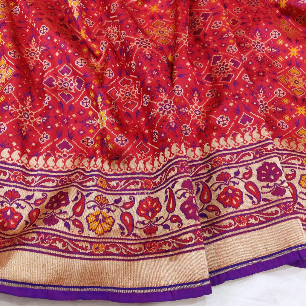 Red Colour Pure Katan Silk Handwoven Banarasi Saree