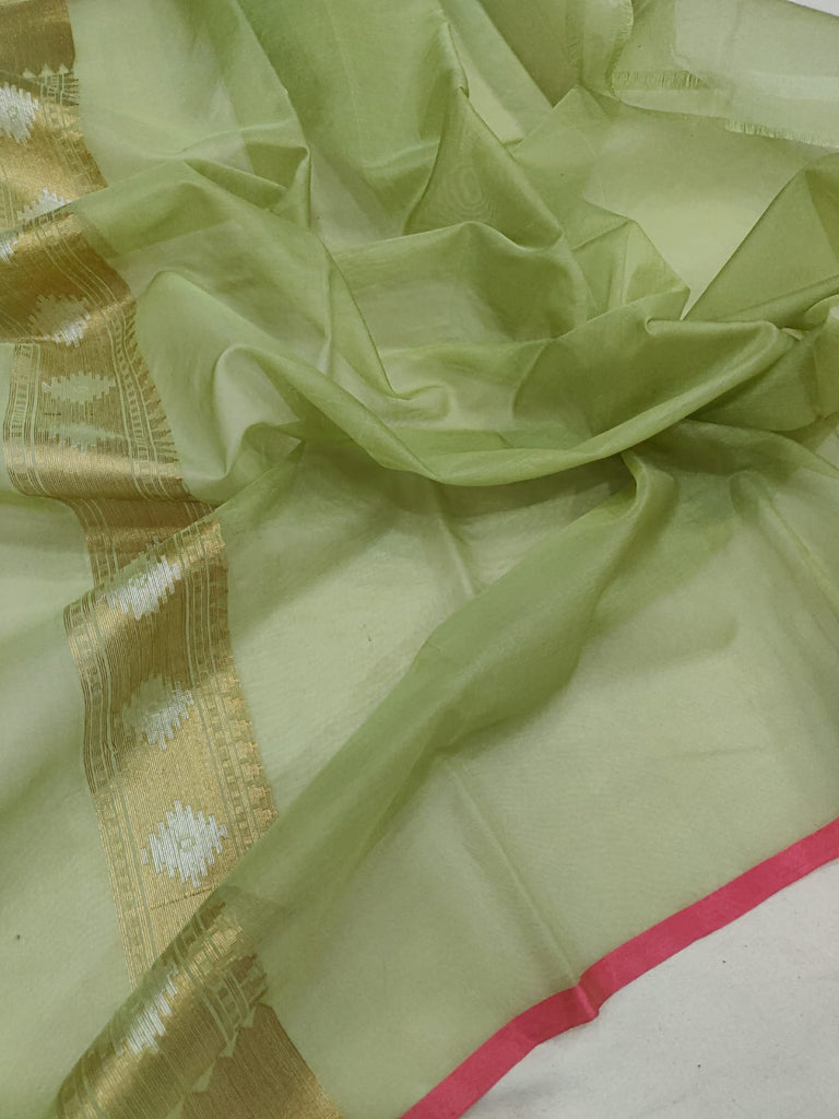 Pure Kora Silk Handwoven Banarasi Saree