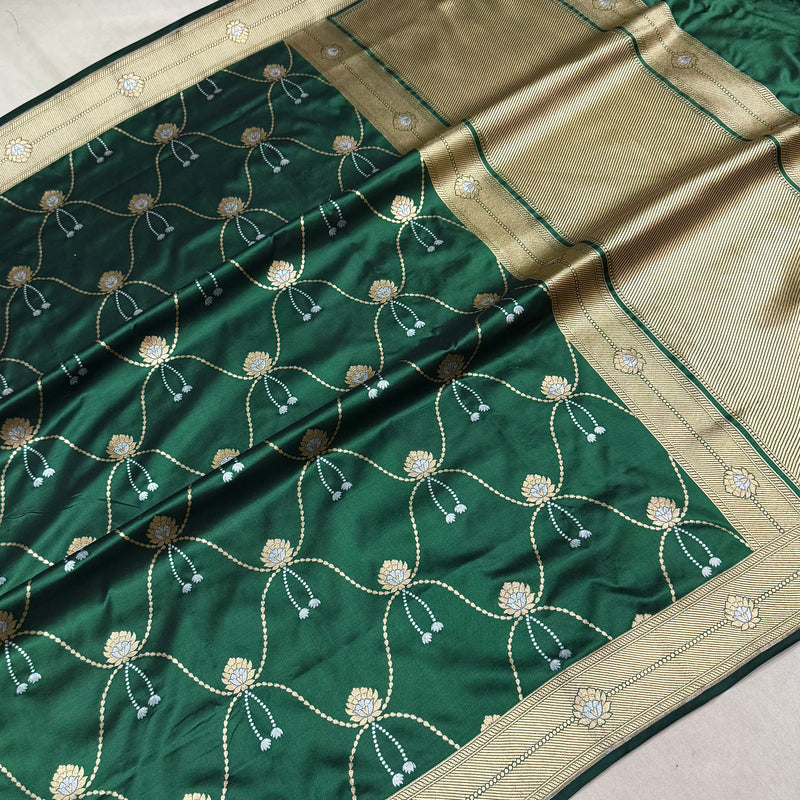Bottle green colour pure katan silk handwoven Banarasi saree