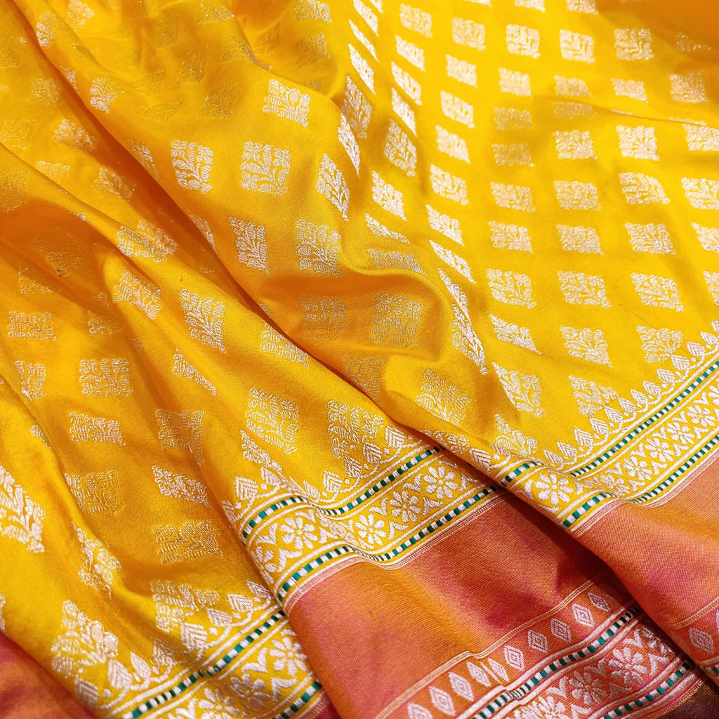 Yellow Colour Pure Katan Silk Handwoven Banarasi Saree