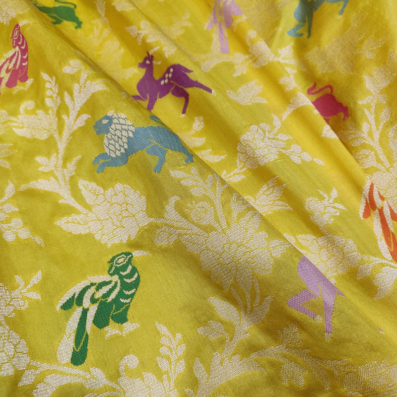 Yellow Colour Pure Katan Silk Handwoven Banarasi Saree