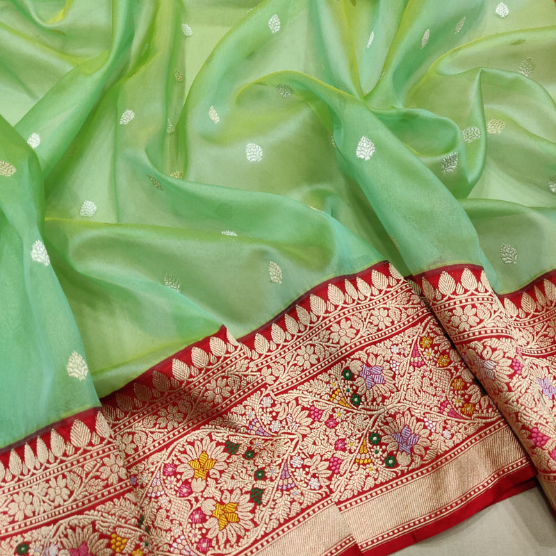 Green Color Pure Kora Silk Handwoven Banarasi Saree