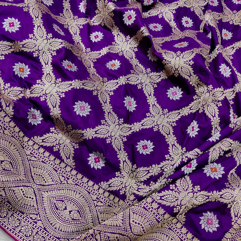 Purple Color Pure Katan Silk Handwoven Banarasi Jungla Saree
