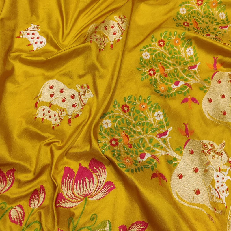 Yellow Colour Pure Katan Silk Handwoven Banarasi Saree