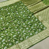 Green Colour Pure Katan Silk Handwoven Banarasi Jungla Saree