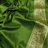 Green Colour Pure Katan Silk Handwoven Banarasi Jungla Saree