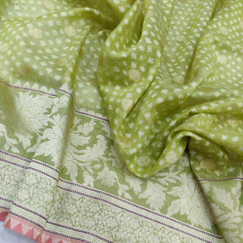 Pure Lilen Handwoven Banarasi Saree