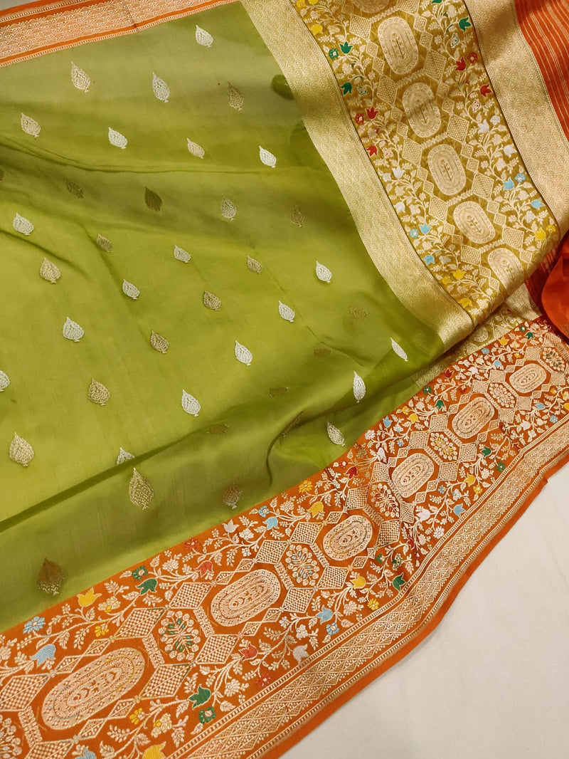 Mehndi Green Color Pure Kora Silk Handwoven Banarasi Saree