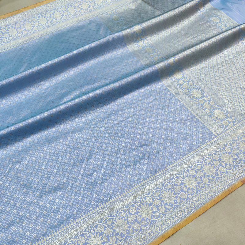 Dual shade pure katan silk Handwoven banarasi Tanchoi saree