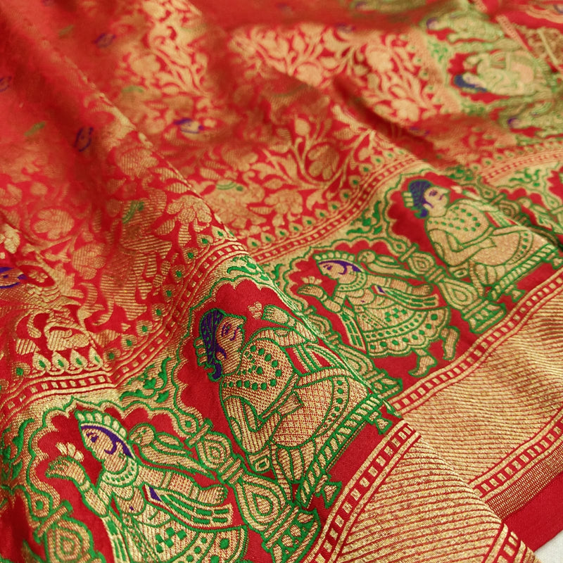 Red colour Pure Katan Silk Handwoven Banarasi tanchoi Saree