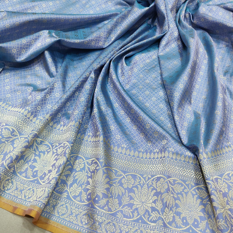 Dual shade pure katan silk Handwoven banarasi Tanchoi saree
