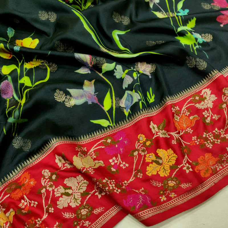Black colour Pure Katan Silk Handwoven Banarasi Saree